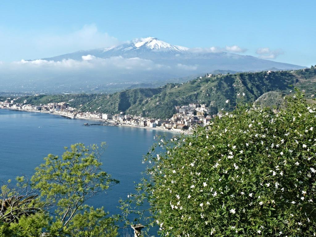 Holidaysora Taormina - Il Giardino Di Graziella Exterior foto