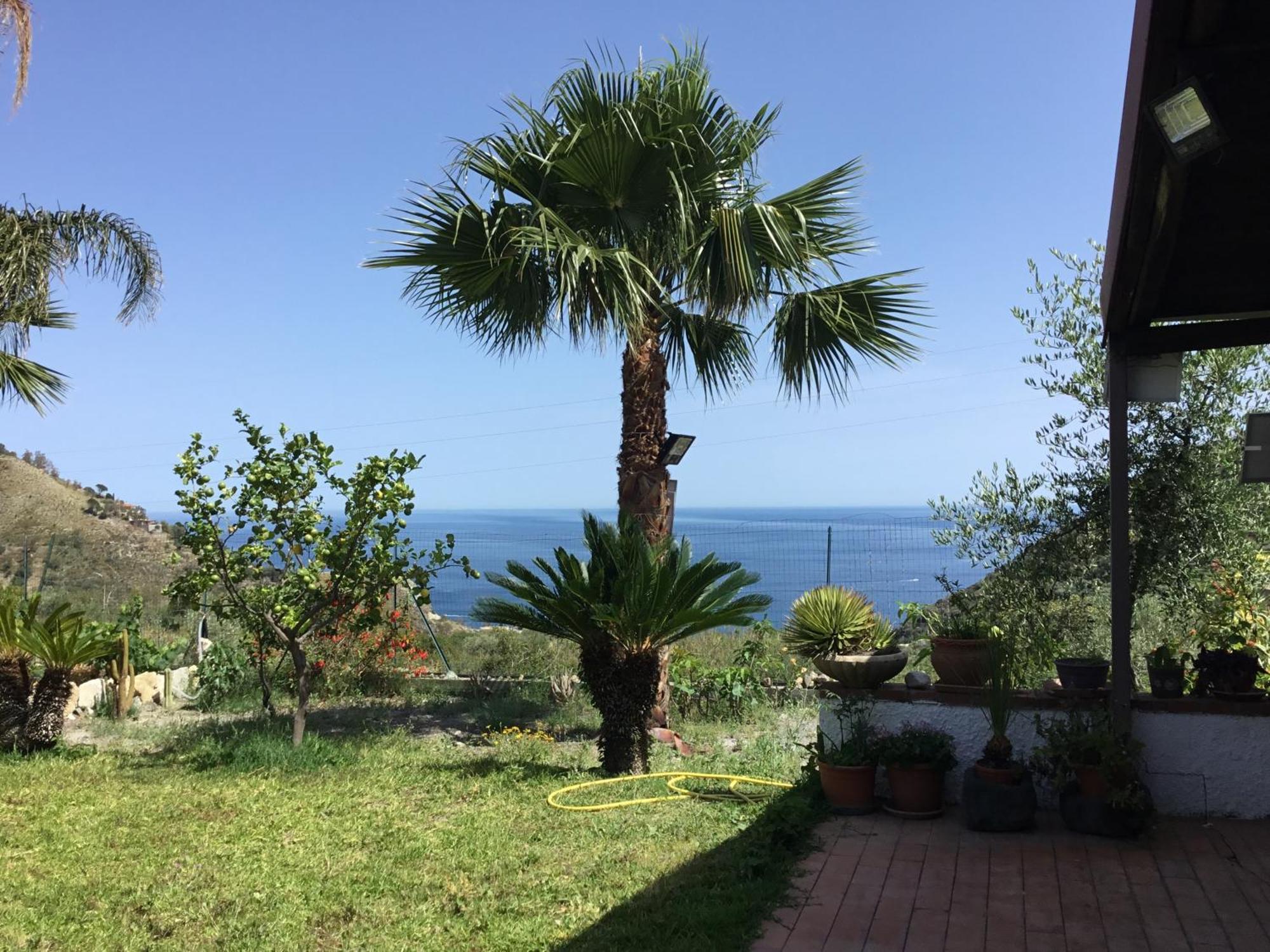 Holidaysora Taormina - Il Giardino Di Graziella Exterior foto