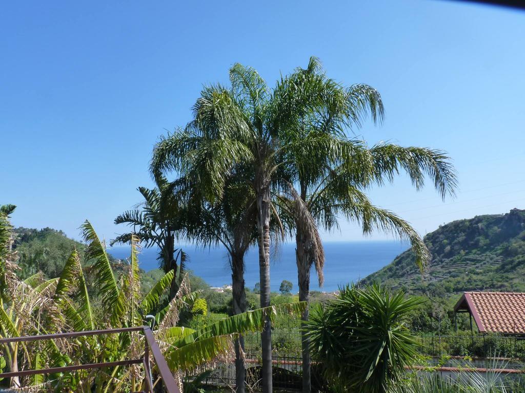 Holidaysora Taormina - Il Giardino Di Graziella Exterior foto