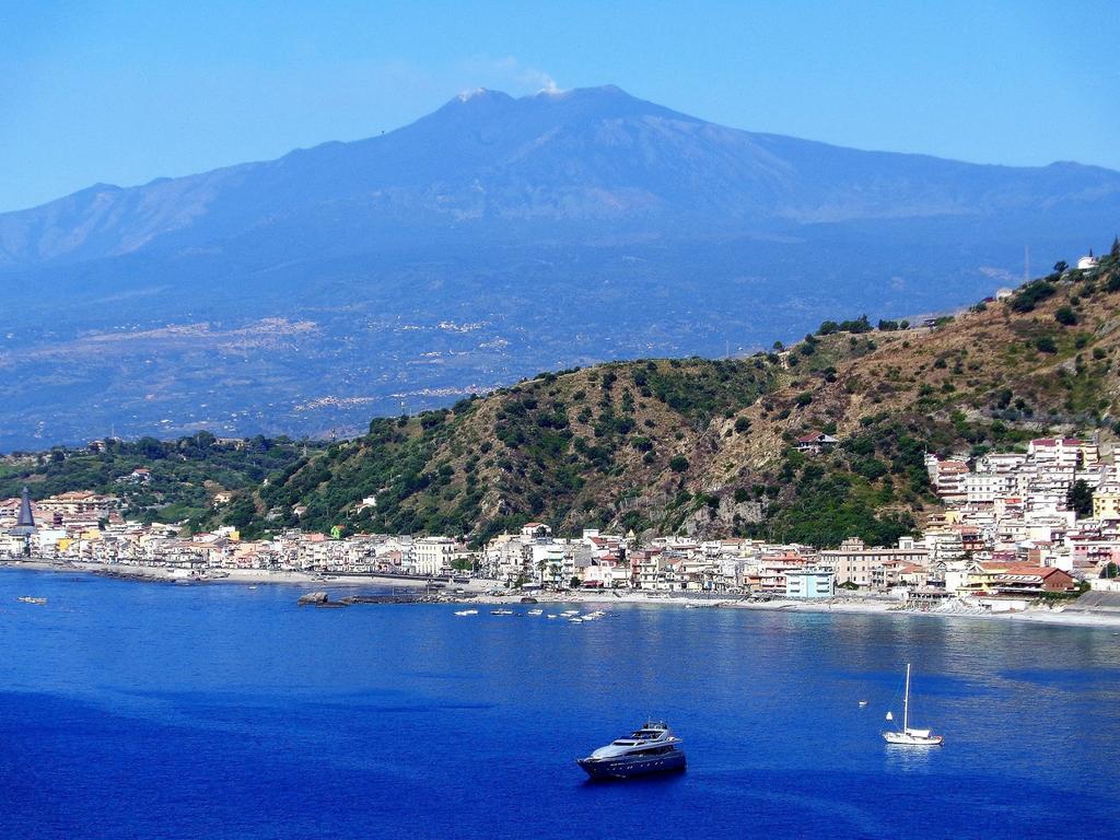 Holidaysora Taormina - Il Giardino Di Graziella Exterior foto