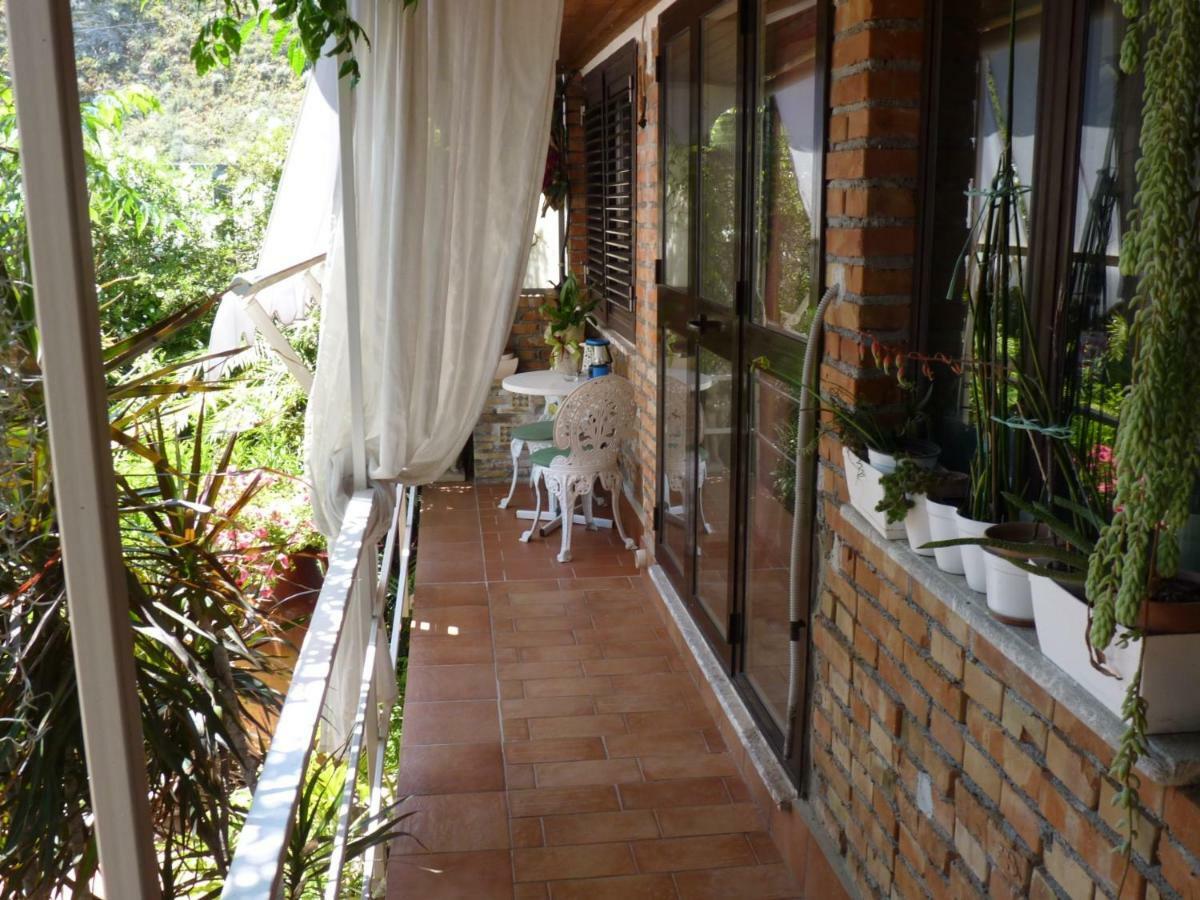 Holidaysora Taormina - Il Giardino Di Graziella Exterior foto