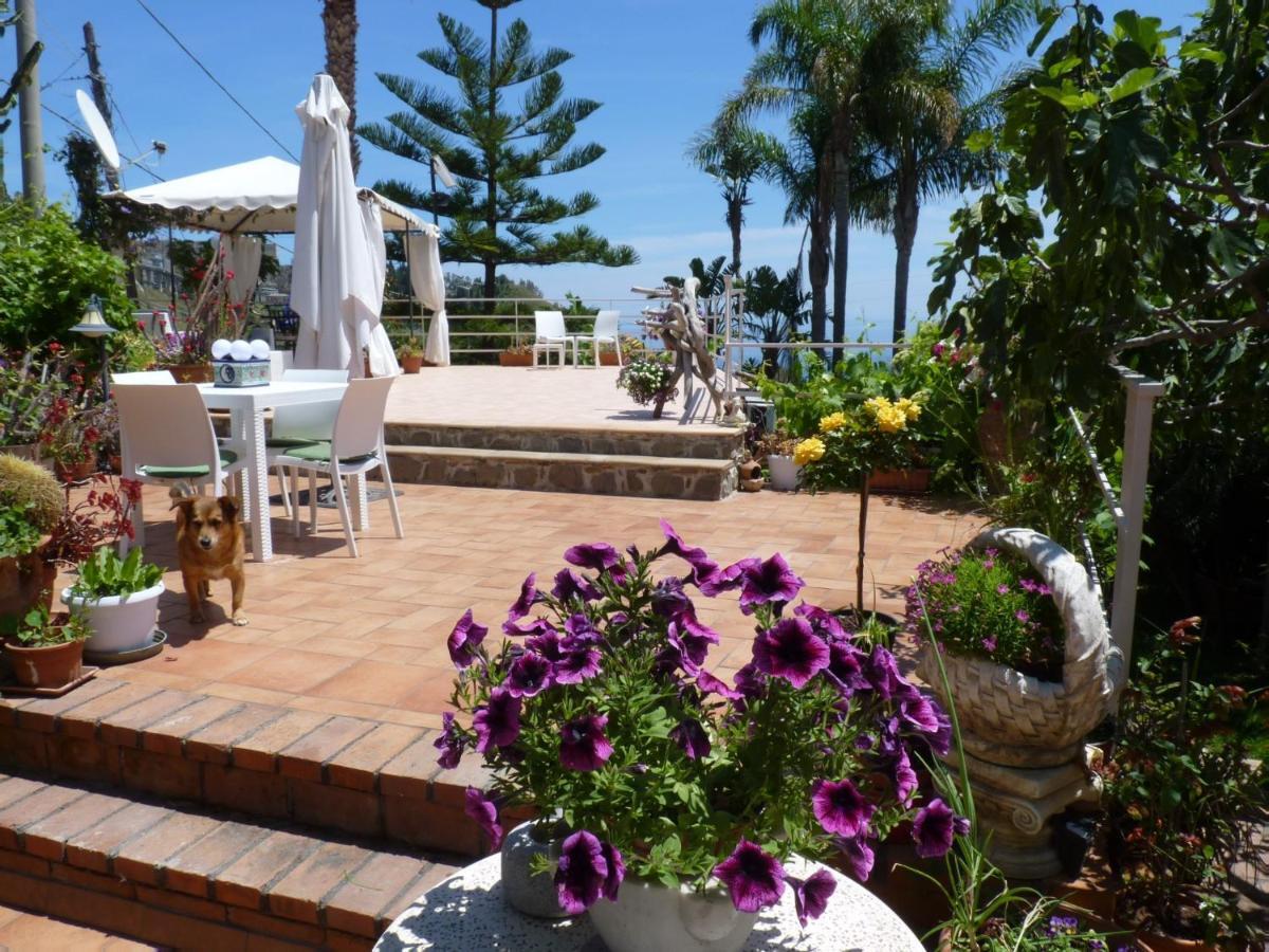 Holidaysora Taormina - Il Giardino Di Graziella Exterior foto